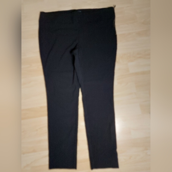 Le Chateau Size Zip Pant Bundle - Picture 4 of 10